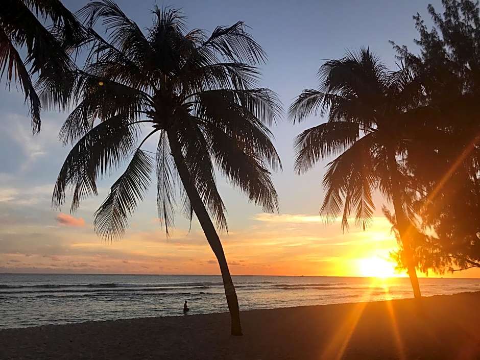 Coconut Court Beach Hotel