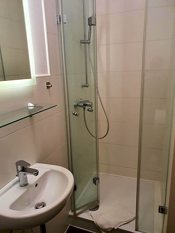 Buch-Ein-Bett Hostel