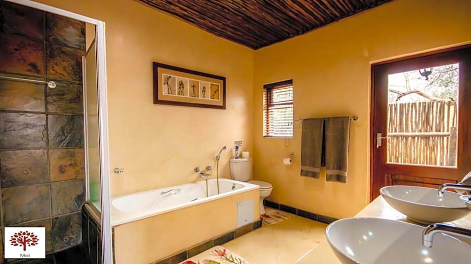 Zebula Golf and Wildlife Estate - The Milky Way Pax 12 - Moi Signature Luxury villa