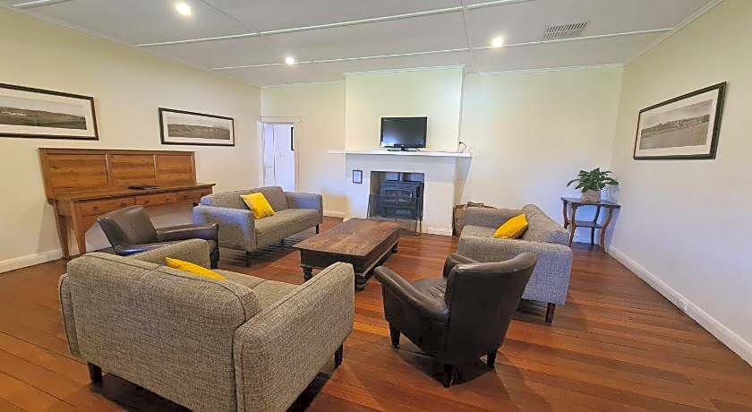 Bungaree Station Bed And Breakfast