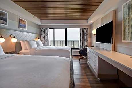 Double Room with Two Double Beds and Balcony - Ocean Front
