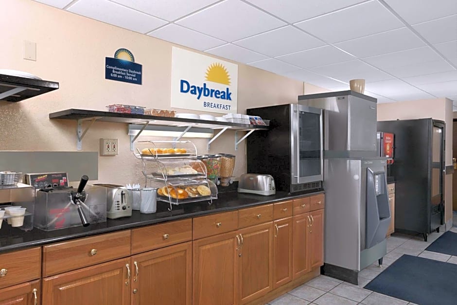 Days Inn by Wyndham Keene NH