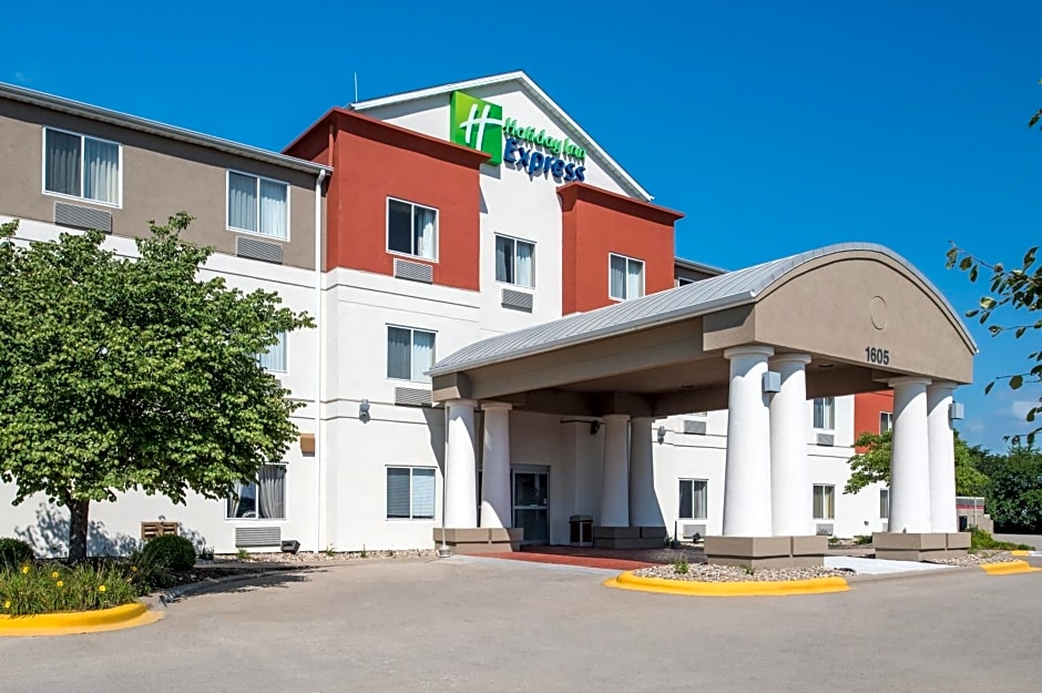 Holiday Inn Express Hotel & Suites Burlington by IHG