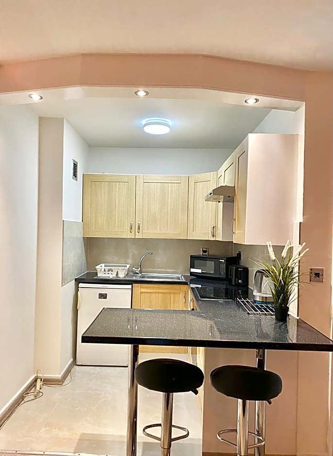 Apt - Balcony- Kensington-24 7 security