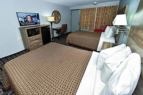 Double Room with Two Double Beds - Smoking