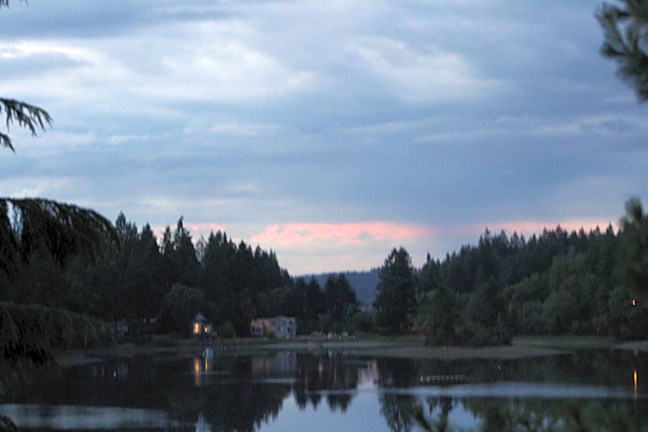 Oyster Bay Inn & Suites