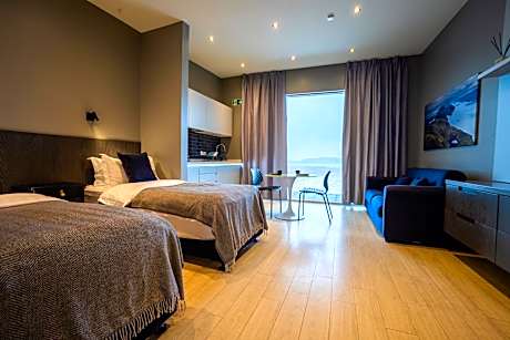 Studio Apartment with Sea View
