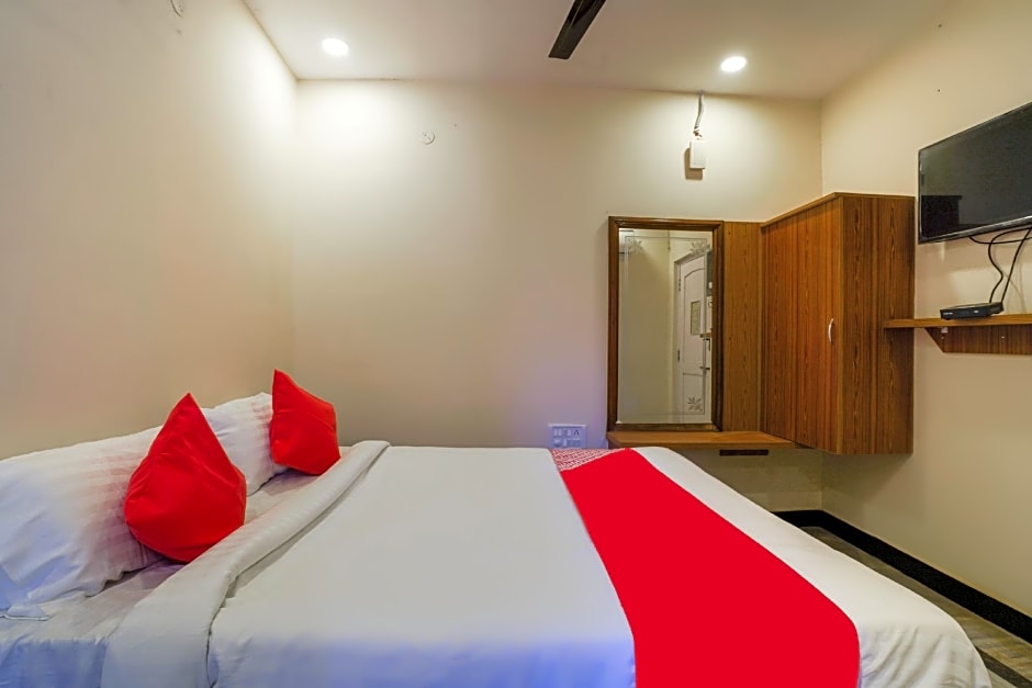 Hotel O Raja Residency Near Snow World
