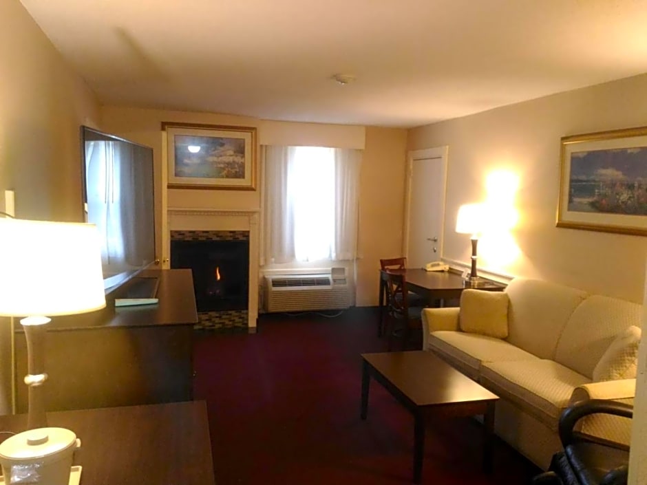 Fireside Inn And Suites