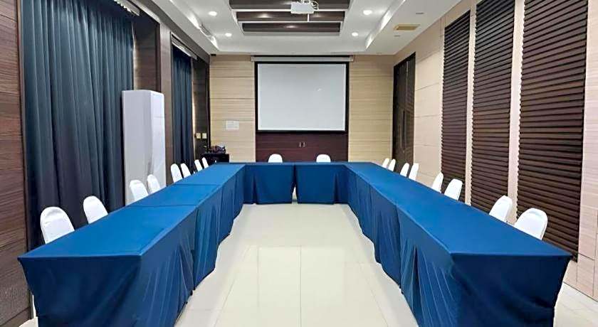 Laemchabang City Hotel