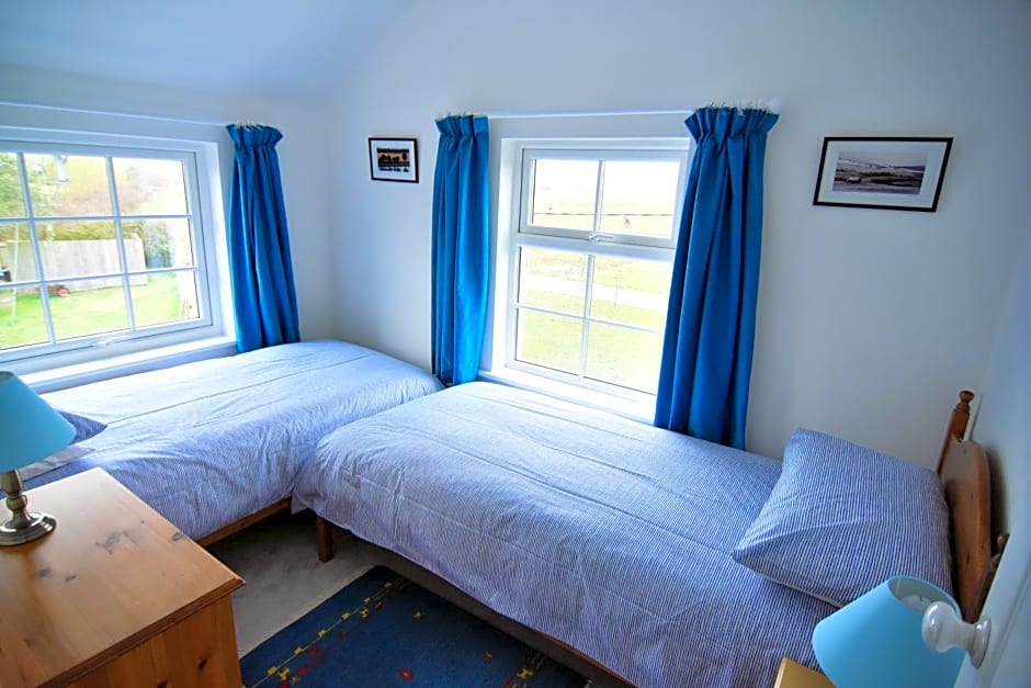 Tollgate Cottages Bed and Breakfast – Freshwater, 