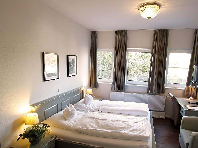 Hotel Am Kaponier GmbH