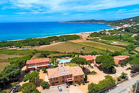 Hôtel Les Lentisques