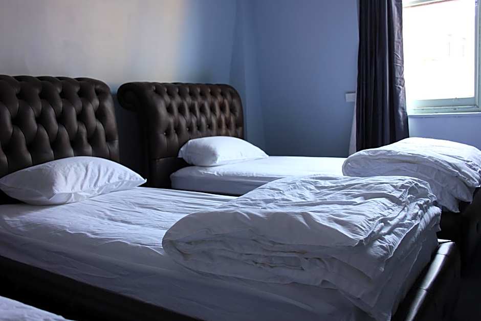 Backpackers Imperial Hotel