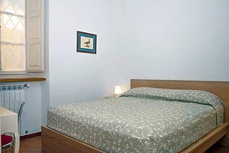 Classic Double Room with Shower