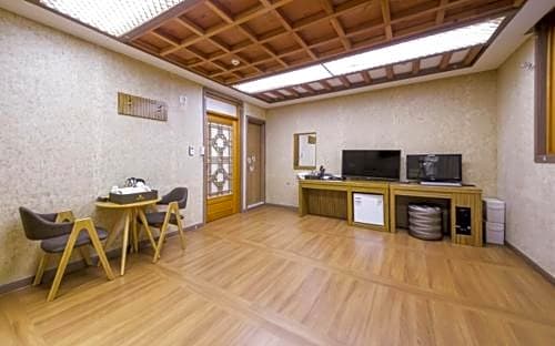 Jeonju Hanok Hotel Kung