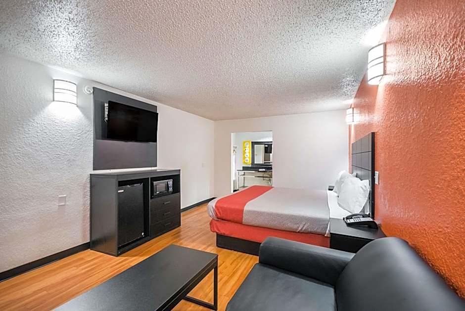 Motel 6-Houston, TX - Brookhollow