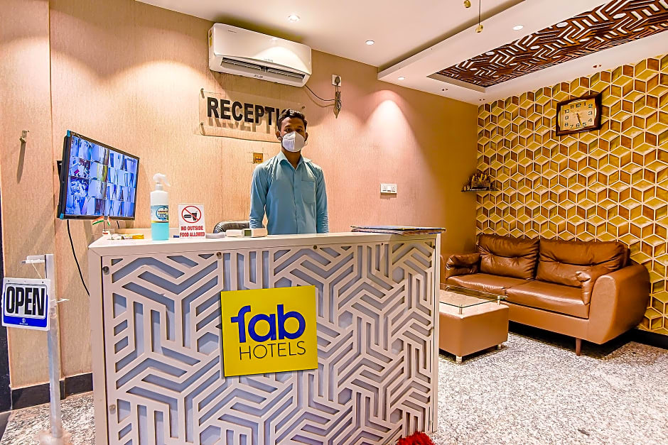 Collection O Hotel Paradise Near Chinar Park