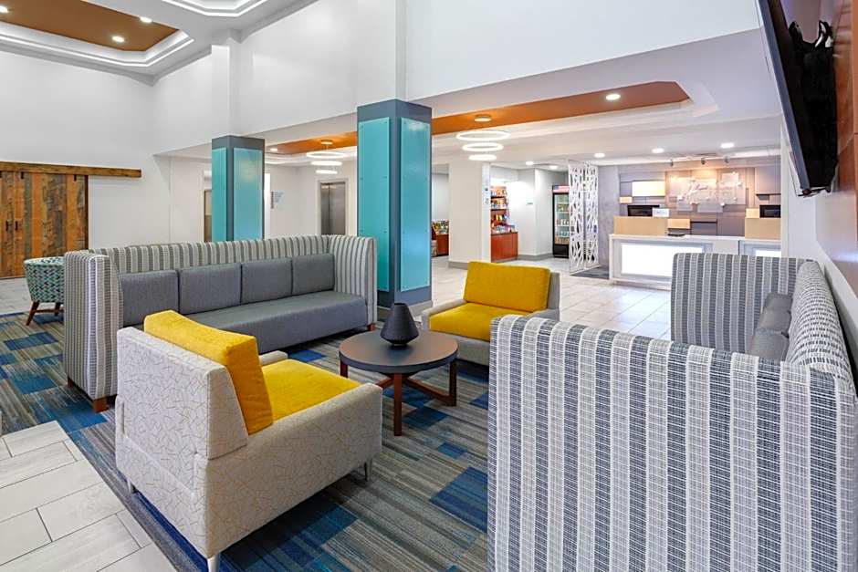 Holiday Inn Express & Suites Williamsburg By IHG