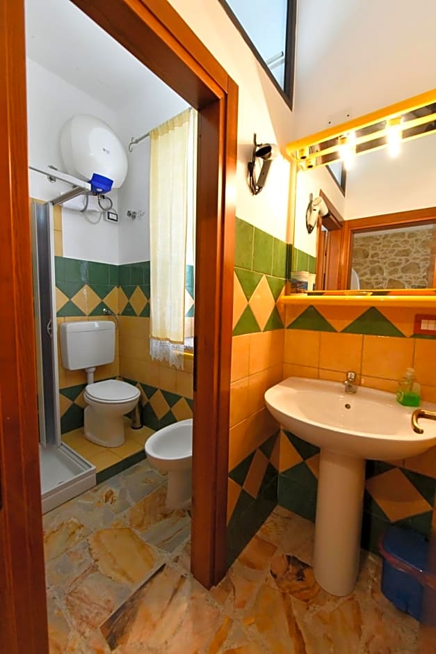 B&B Tredomus