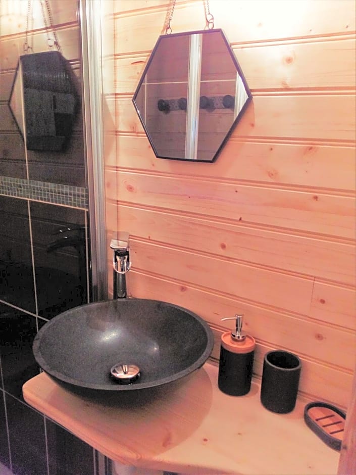 Les Cabanes de Gros Bois