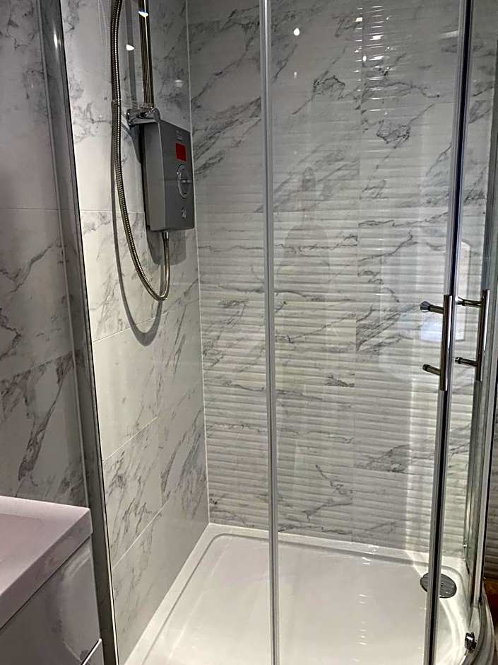 Brownlows Inn Rooms formerly Riley's Rooms