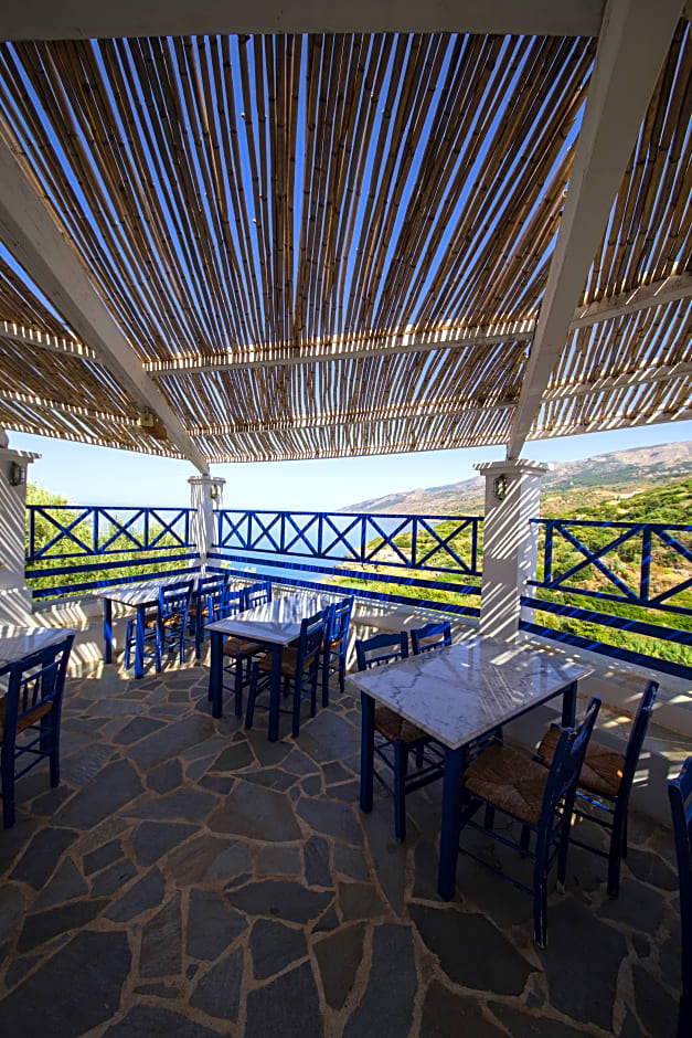 Kerame Hotel & Studios