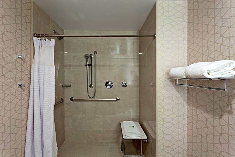 Crowne Plaza Silicon Valley North - Union City By IHG