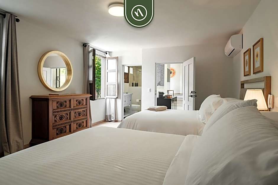 Amazing House in City Center - Rooftop - Skyline