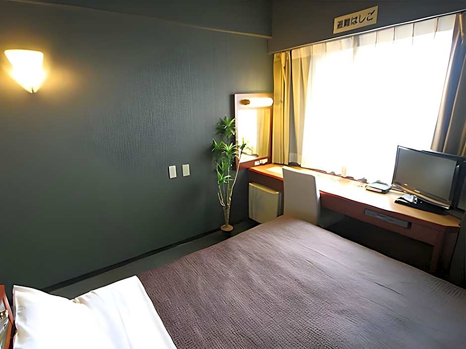 Hotel Livemax Yokohama Tsurumi