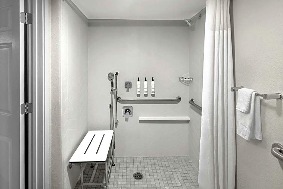 Fairfield Inn & Suites by Marriott San Francisco San Carlos