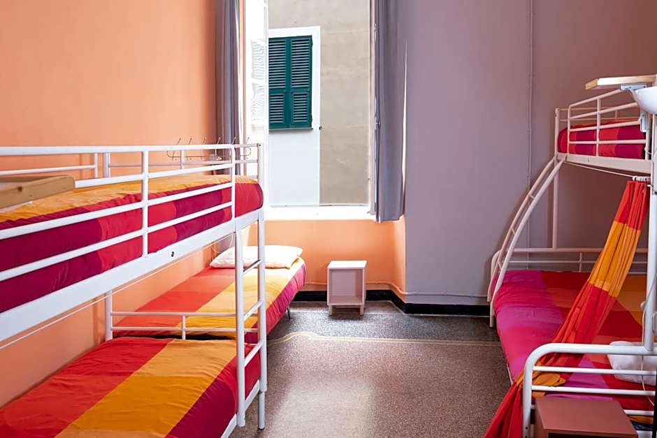 Manena Hostel Genova
