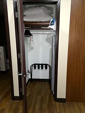 Queen Room with Two Queen Beds and Kitchenette - Non-Smoking