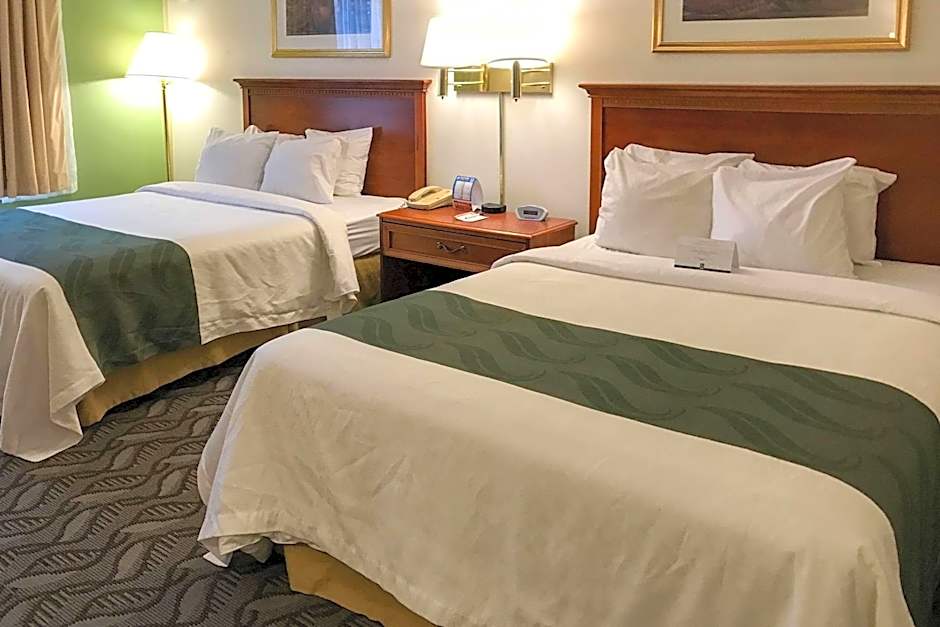 Quality Inn Holland