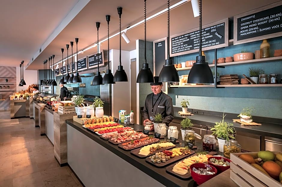 HVAR PLACESHOTEL by Valamar