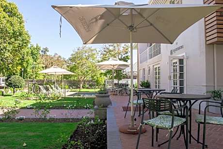 Rozenburg Guest House