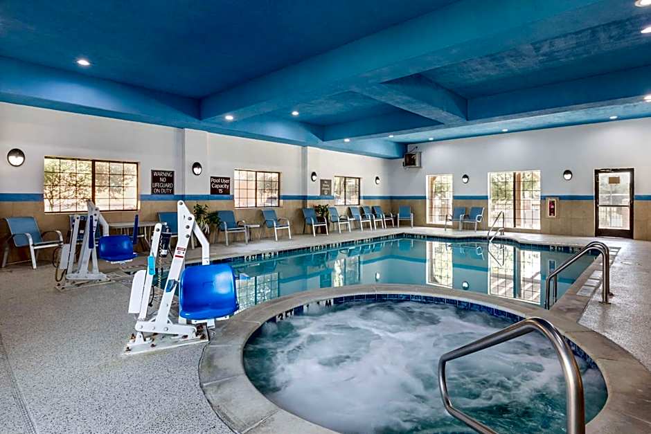 Best Western Plus Mansfield Inn & Suites