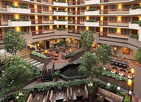 Embassy Suites by Hilton Austin Arboretum