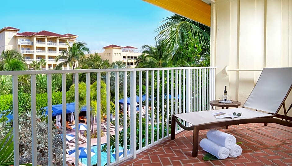 Foto 1 daripada 5 — 1 King Bed Guestroom, Pool View