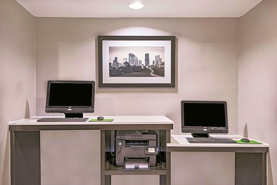 La Quinta by Wyndham Houston North-Spring