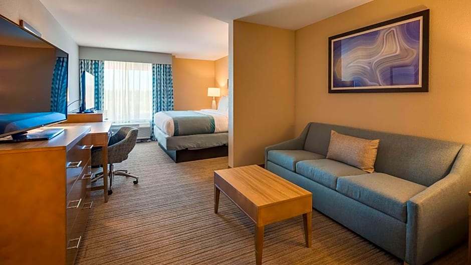 Best Western Plus Desoto