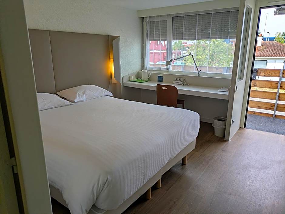 Campanile Orleans Nord Saran Hotel