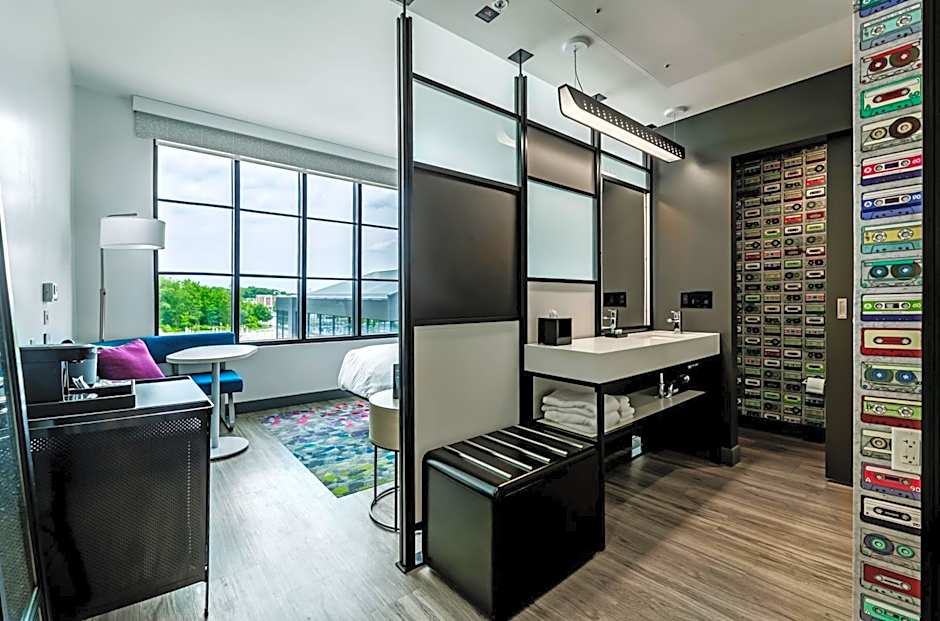 Aloft Columbus Easton