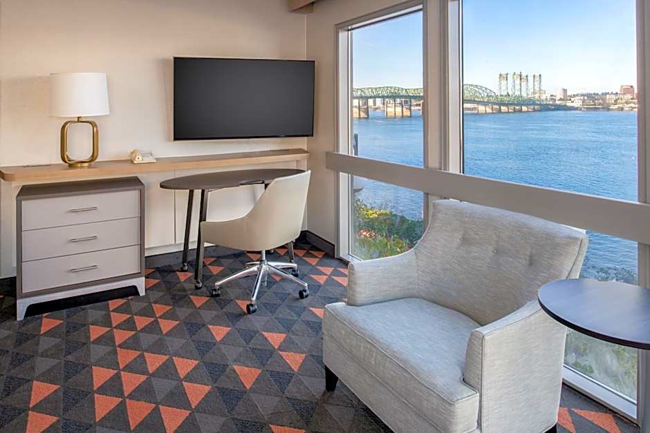 Holiday Inn - Portland - Columbia Riverfront By IHG