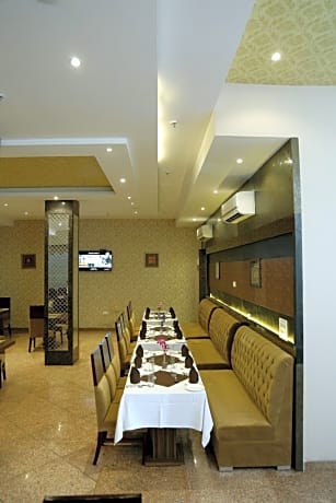 Hotel The Royal Bharti