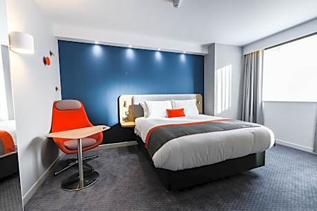 Standard Double Room with Free Hot Breakfast