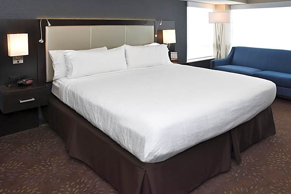 Holiday Inn Canton-Belden Village By IHG