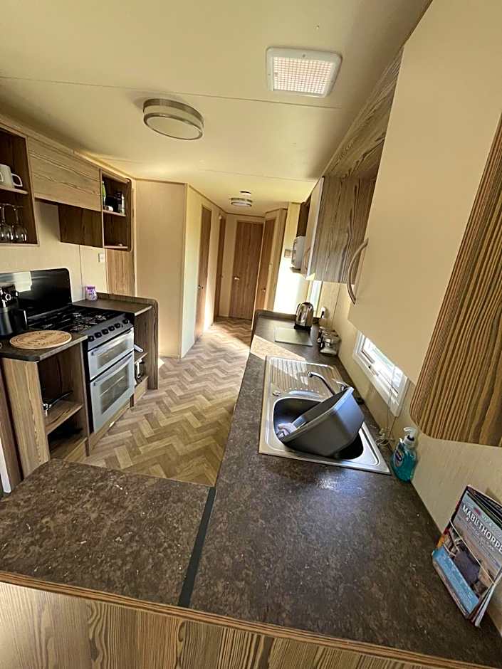 Golden Sands Mablethorpe 8 Birth Caravan