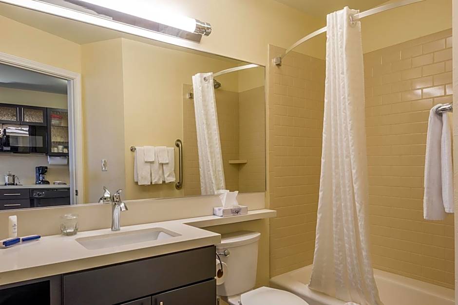 Candlewood Suites Del City By IHG