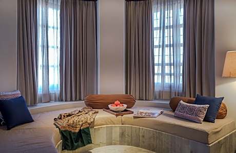 Royal King Suite